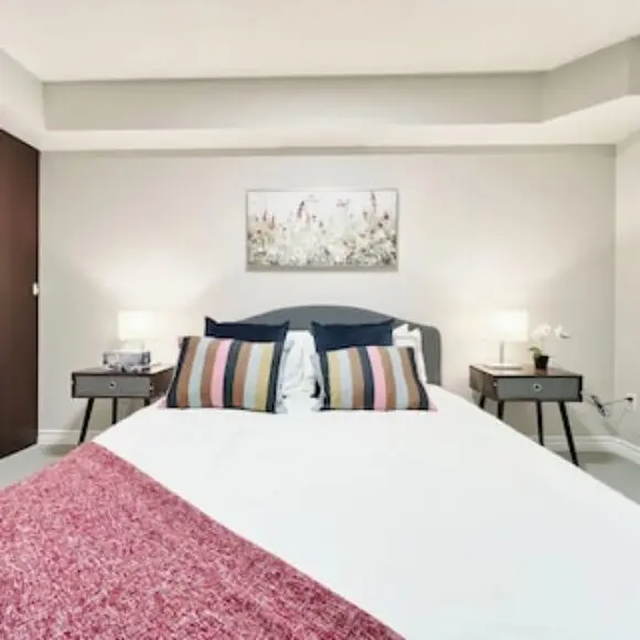 RivetStays – The Icon | hotel Toronto | Trivago