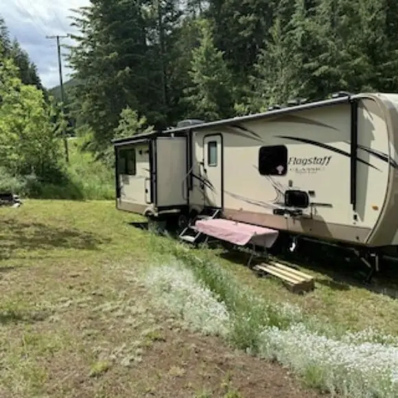 Large + Comfortable 2018 Trailer Near Kootenay Lake | hotel Vancouver | Trivago