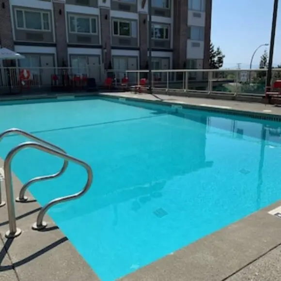 Holiday Inn Victoria – Elk Lake By Ihg | hotel Vancouver | Trivago