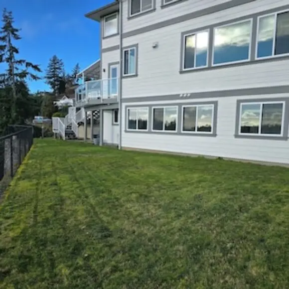 Mountain House: An apartment with a gorgeous ocean view on triangle mountain | hotel Vancouver | Trivago