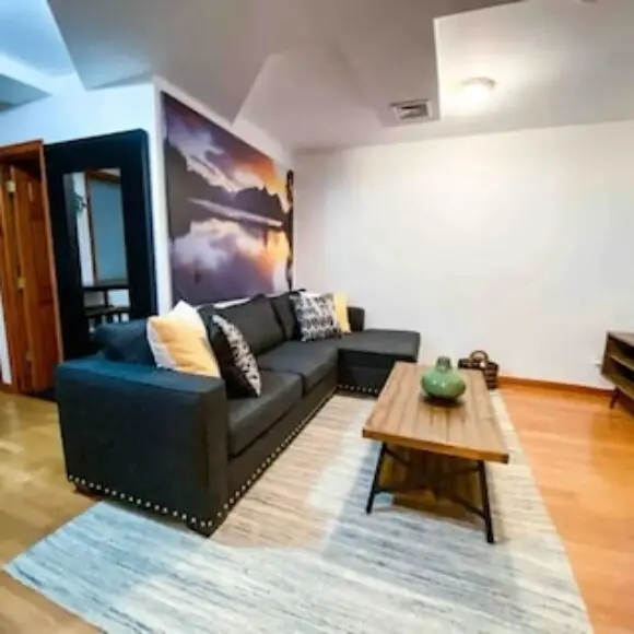 Lovely one bedroom apartment with double bed ac and wifi. Near to Manhattan | hotel New York City | Trivago
