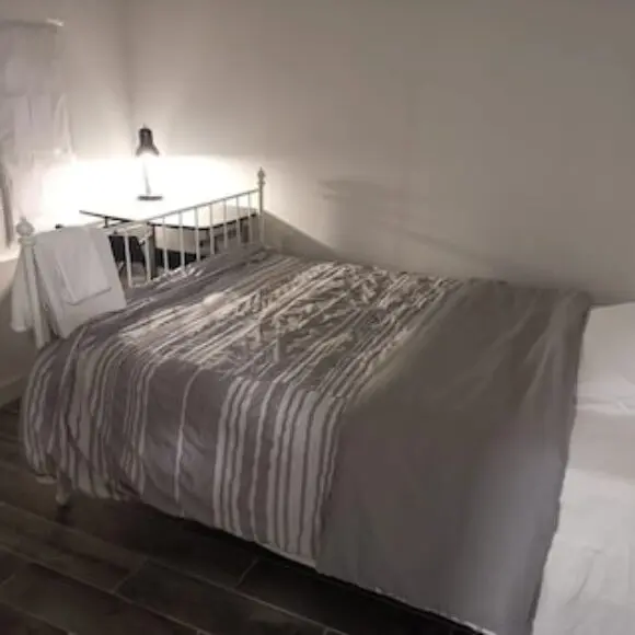 Clean 2b/metrotown/skytrain/crystalmall/free Laundry/sleeps 4 | hotel Vancouver | Trivago