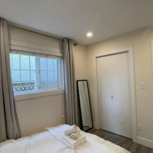 Modern Spacious 1BR minutes away from Main St | hotel Vancouver | Trivago