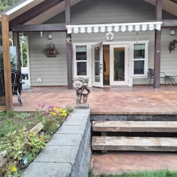 Cottage/studio In Cobble Hill Village – Hiking Wineries And More | hotel Vancouver | Trivago