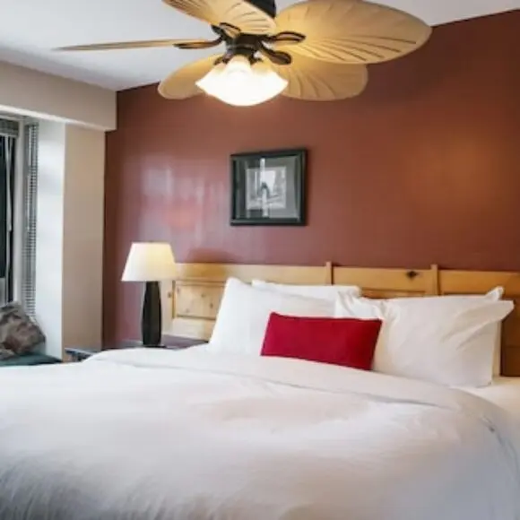 Carleton Lodge | hotel Vancouver | Trivago