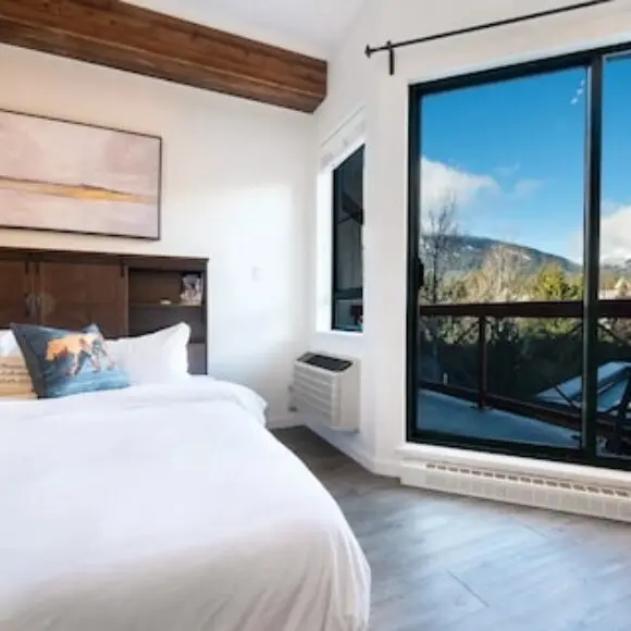 Whistler Village Studio Hottub King Bed Free Parking | hotel Vancouver | Trivago