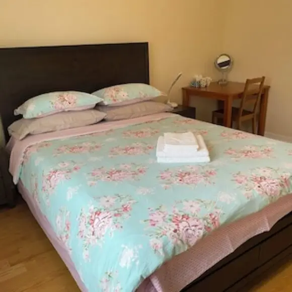 Dairy Homestay | hotel Toronto | Trivago