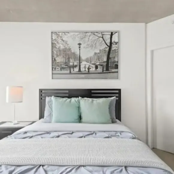 Modern Condo in downtown two bedroom parking lot | hotel Vancouver | Trivago