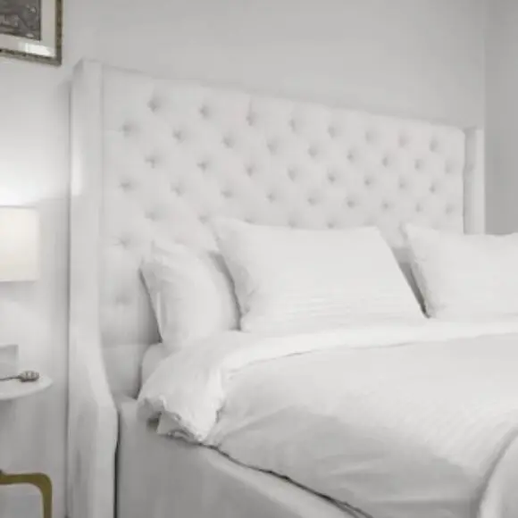 Designer 3 Bed Luxurious Finishings! Sleeps 8 | hotel Vancouver | Trivago