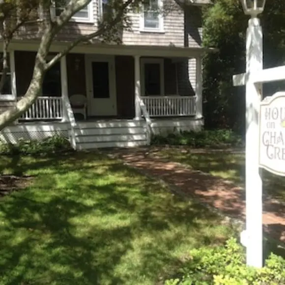 House on Chase Creek | hotel New York City | Trivago