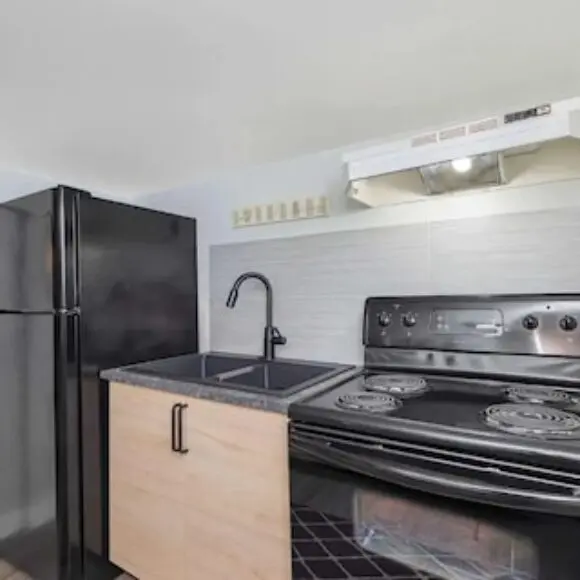 Quaint 1 Bedroom Suite Victoria BC | hotel Vancouver | Trivago