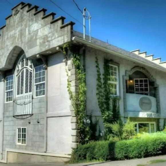 The Cottage And Castle | hotel Vancouver | Trivago