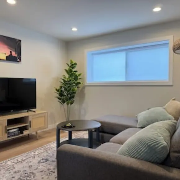 Brand New Furnished Self Contained With Easy Self Checkin And Checkout. | hotel Vancouver | Trivago