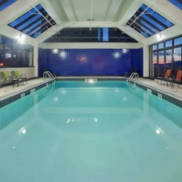Holiday Inn Vancouver-centre (broadway) By Ihg | hotel Vancouver | Trivago