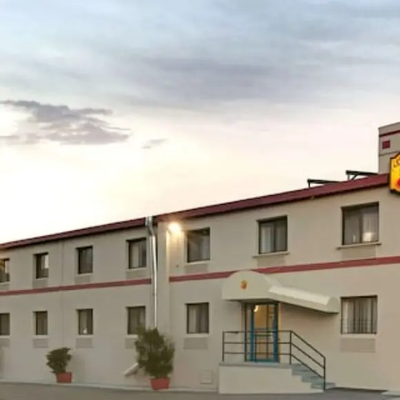 Super 8 by Wyndham Long Island City LGA Hotel | hotel New York City | Trivago