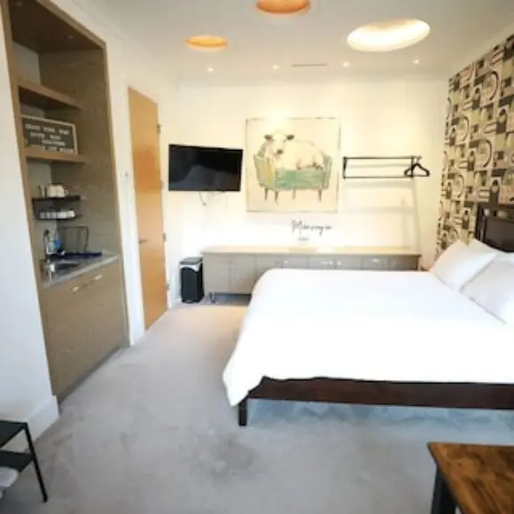 Private Modern Suite 15min From Yvr Self Check In | hotel Vancouver | Trivago