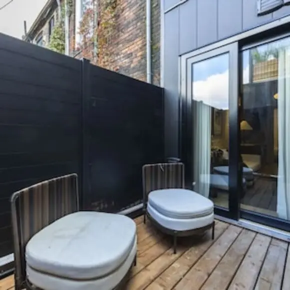 The Brick Hotel – The Laneway | hotel Toronto | Trivago