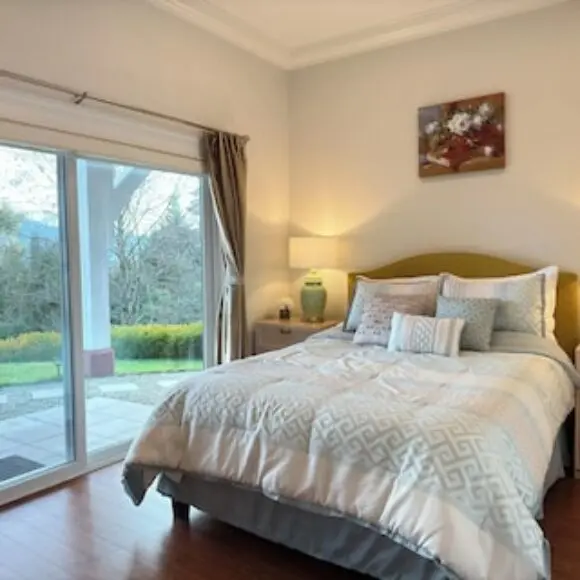 Blue House | hotel Vancouver | Trivago