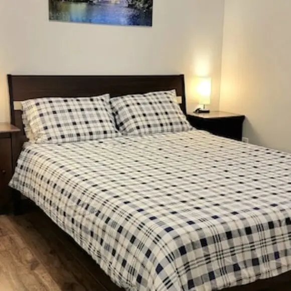Adorable 2-bedroom Basement Suite | hotel Vancouver | Trivago