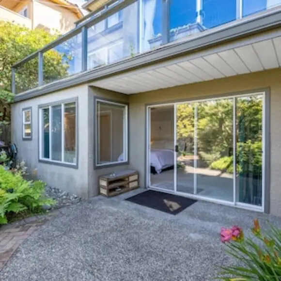 Garden Suite near Jericho Beach | hotel Vancouver | Trivago