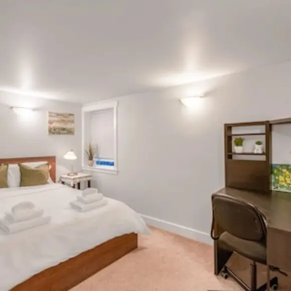 Prestigious 2 Bedrooms 2 Baths in West Point Grey | hotel Vancouver | Trivago