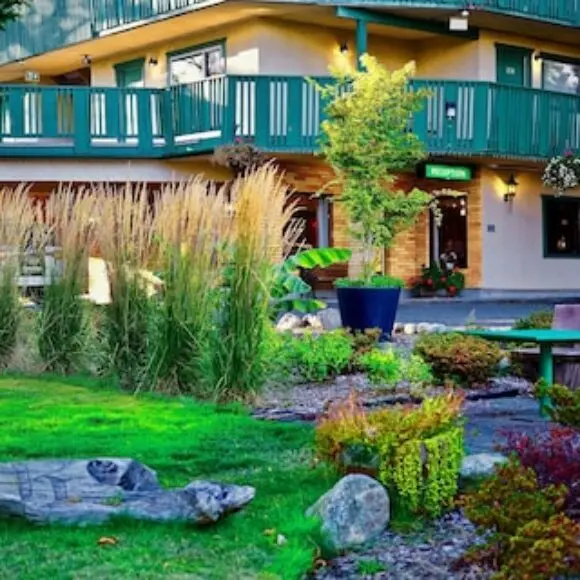 Robin Hood Inn & Suites | hotel Vancouver | Trivago