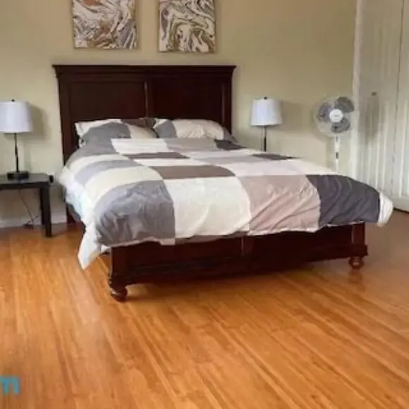 Private Suite With Separated Entrance Monica's Home | hotel Vancouver | Trivago
